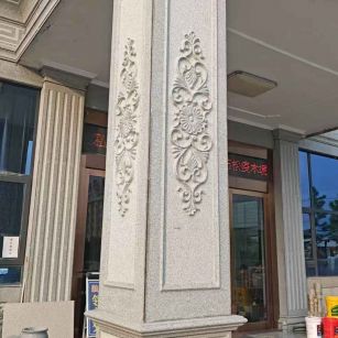 伊春芝麻白别墅雕刻柱子  黄金麻