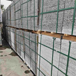 伊春芙蓉白地铺石，石材地铺石