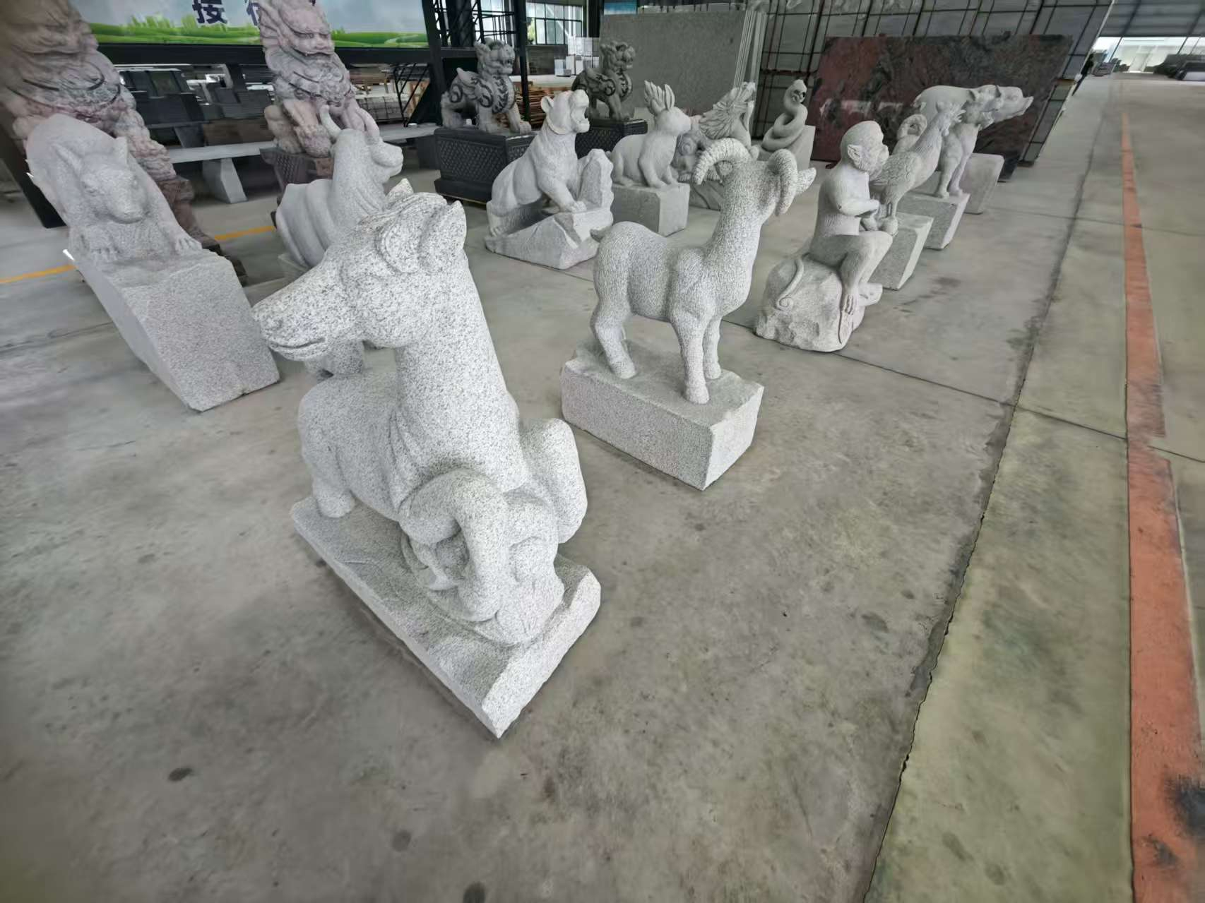 伊春芝麻白雕刻 十二生肖 异形雕刻