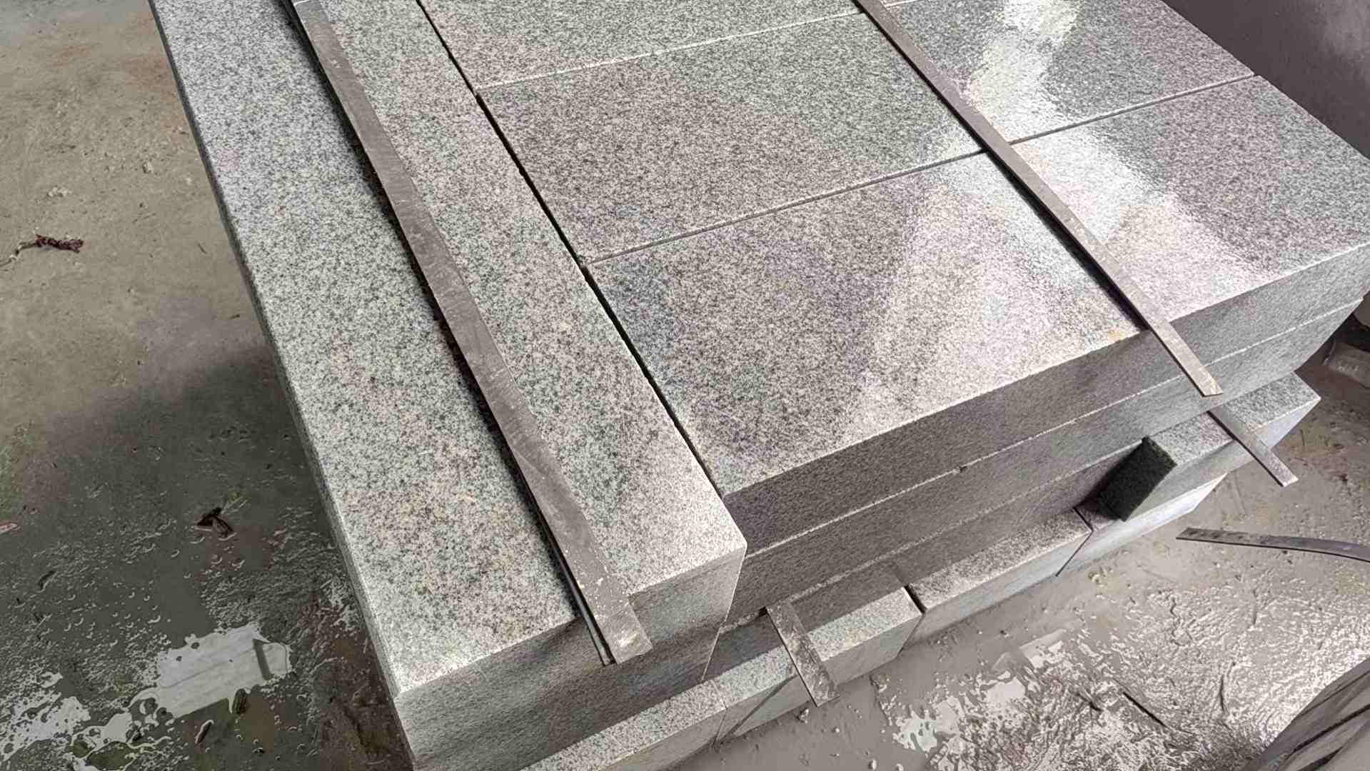 伊春芝麻灰 芝麻白 路牙石 路侧石 马路牙子